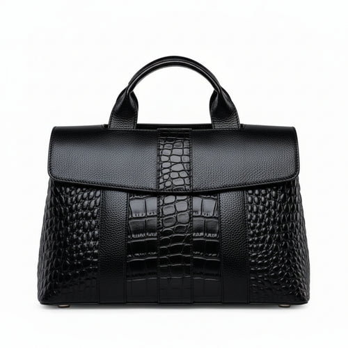 June Plum London Bloomsbury Black leather bag — front view